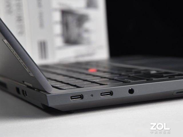 超经典14英寸ThinkPad配R7-6800H 实测后惊呼不到5000元的价格太值了